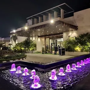Hotel Bel-la Monde Nh8 At 6km From Igi Airport Delhi, Nueva Delhi